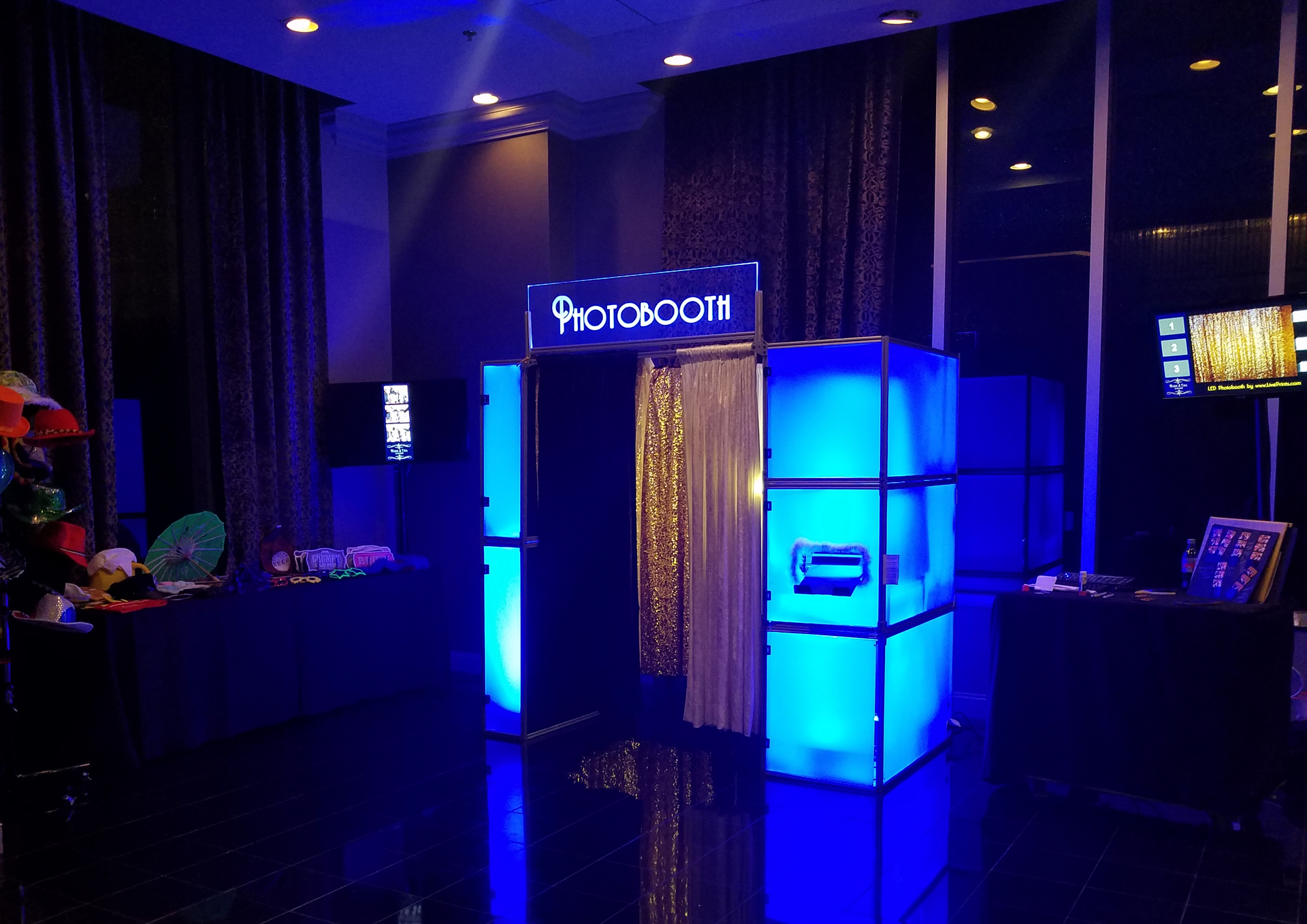 Live Prints Photo Entertainment