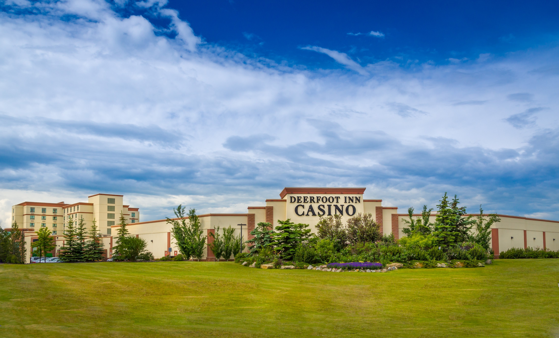 Deerfoot Inn & Casino